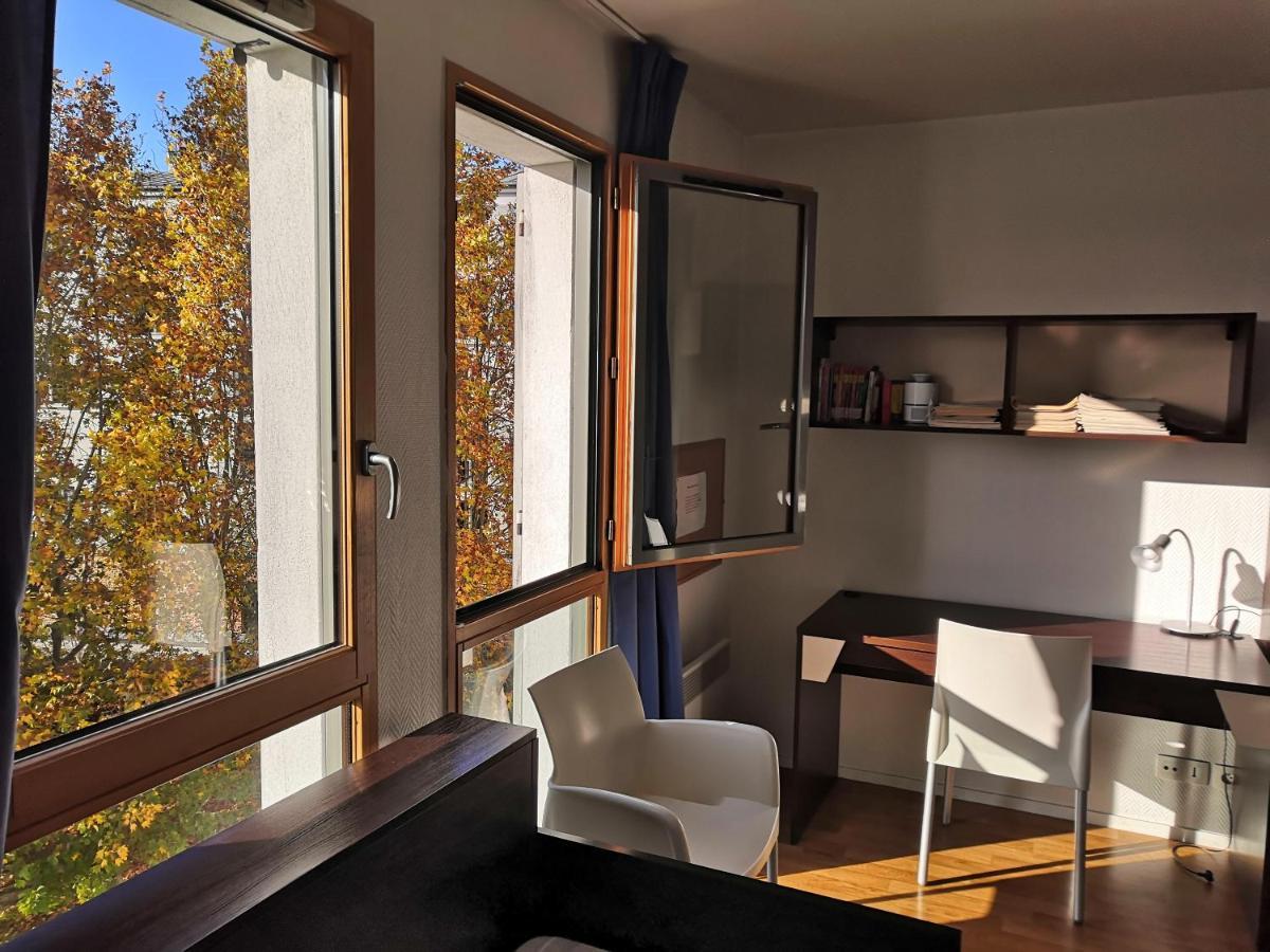 Studio Lumineux 10 Min A La Defense Рюэй-Мальмезон Экстерьер фото